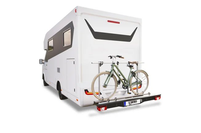 AL-KO VT Basic achterdrager met fiets, gemonteerd op een camper